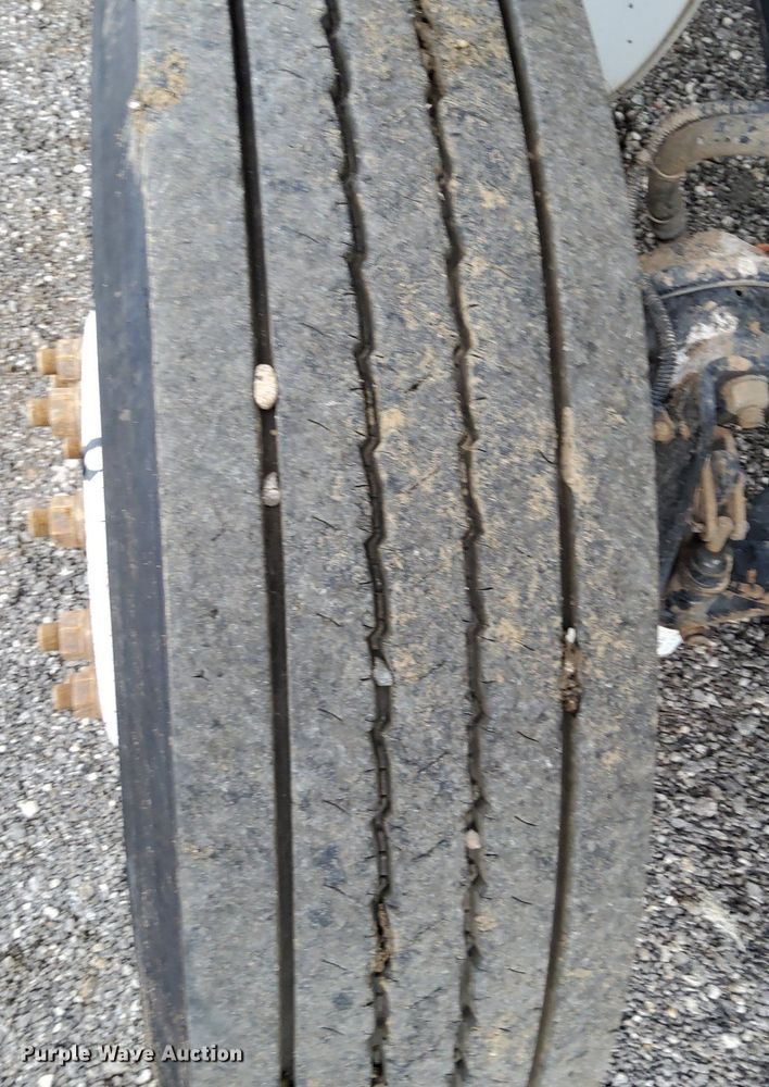 image for item LV9039 2006 Freightliner M2 106  utility / service truck