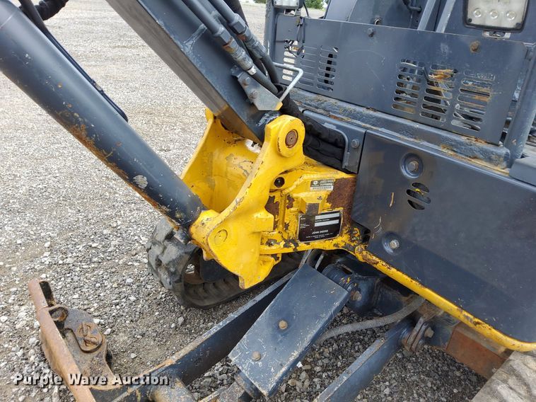 image for item LV9050 2011 John Deere 17D  mini excavator