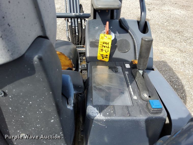 image for item LV9050 2011 John Deere 17D  mini excavator