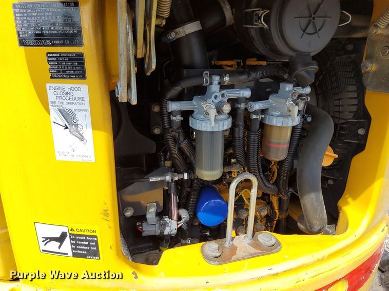 image for item LV9050 2011 John Deere 17D  mini excavator