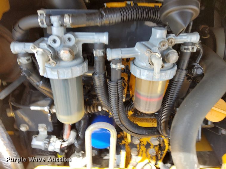 image for item LV9050 2011 John Deere 17D  mini excavator