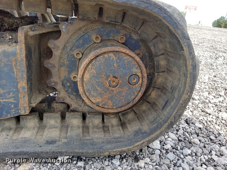 image for item LV9050 2011 John Deere 17D  mini excavator