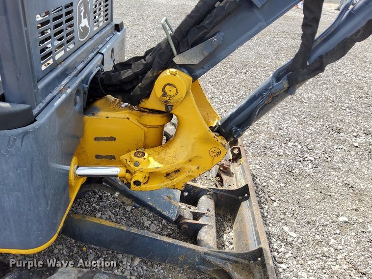 image for item LV9057 2010 John Deere 17D  mini excavator