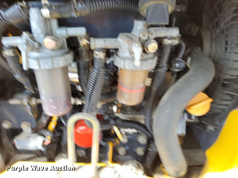 image for item LV9057 2010 John Deere 17D  mini excavator