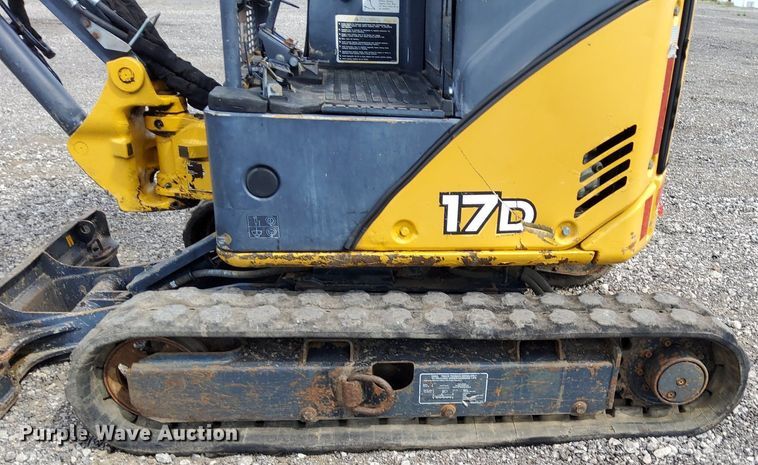 image for item LV9057 2010 John Deere 17D  mini excavator