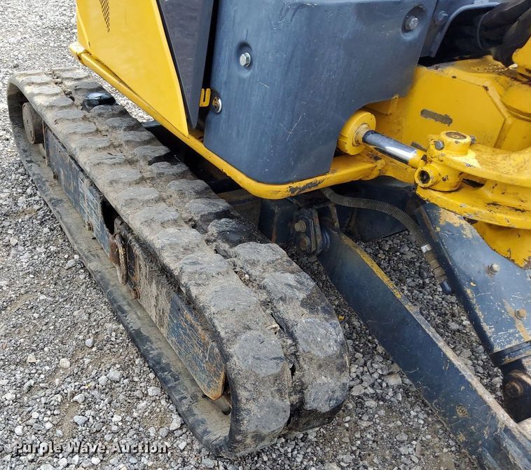 image for item LV9057 2010 John Deere 17D  mini excavator