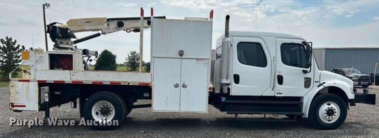 image for item LV9059 2007 Freightliner Business Class M2  crane truck