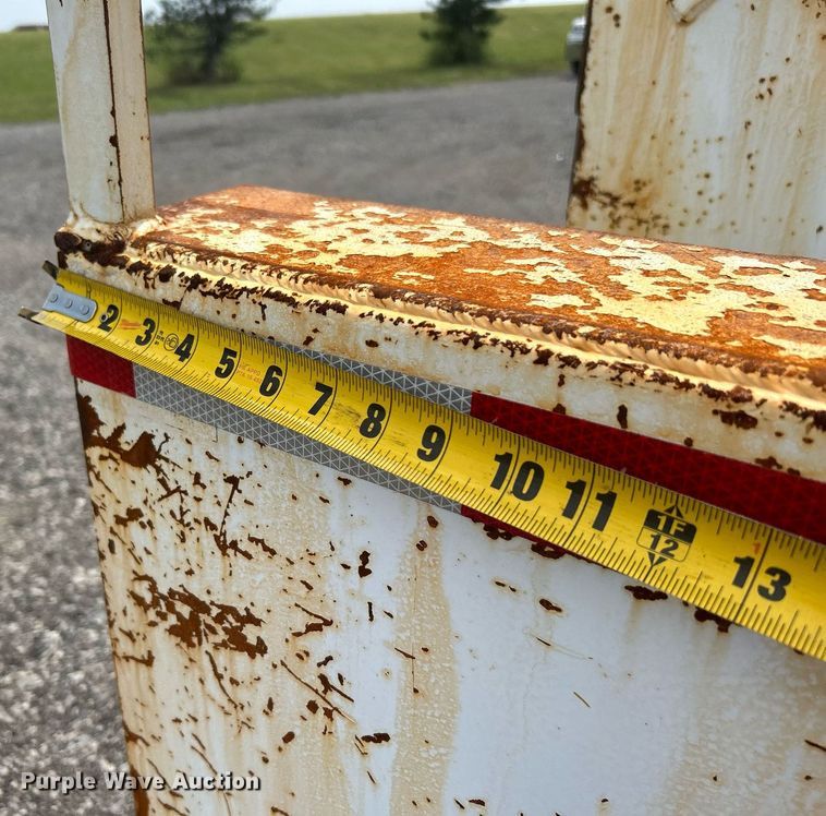 image for item LV9059 2007 Freightliner Business Class M2  crane truck