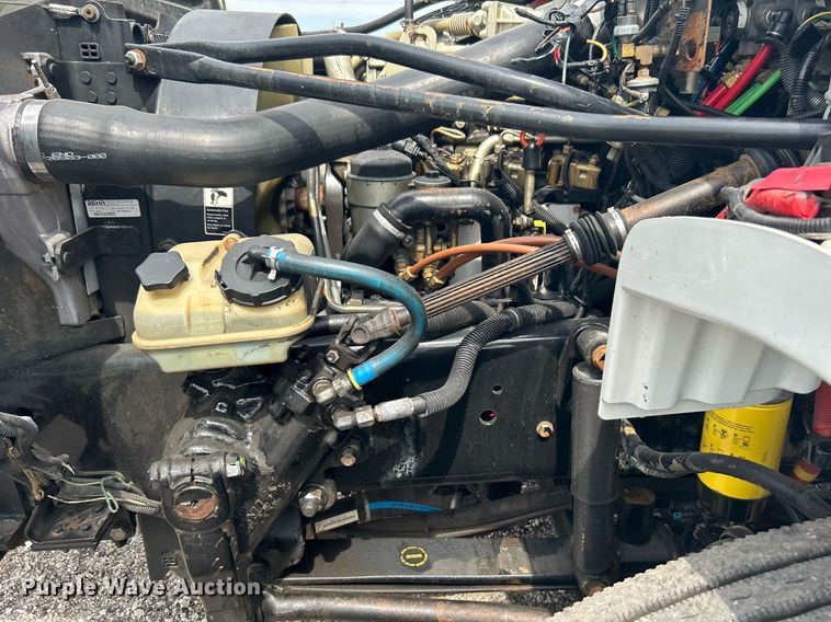 image for item LV9059 2007 Freightliner Business Class M2  crane truck