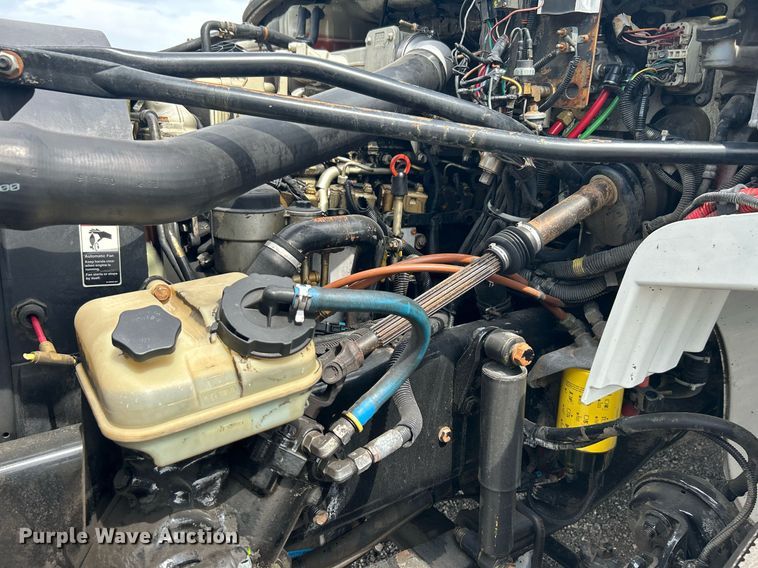 image for item LV9059 2007 Freightliner Business Class M2  crane truck