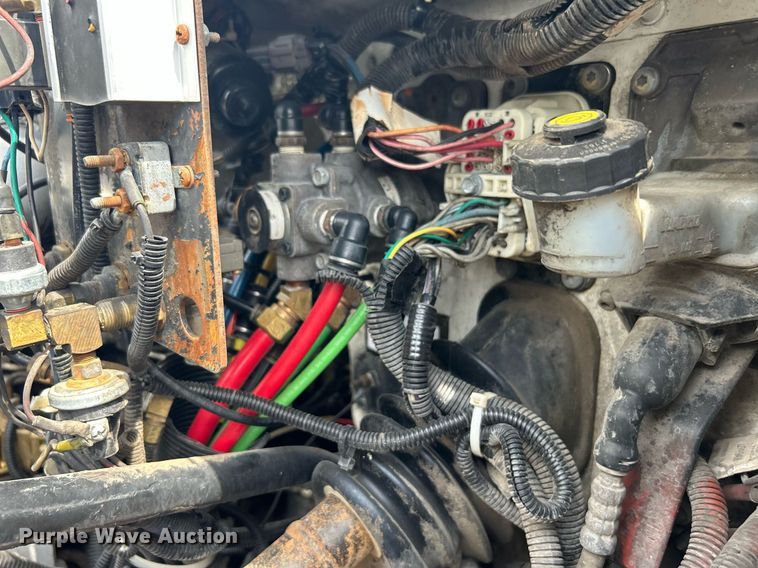 image for item LV9059 2007 Freightliner Business Class M2  crane truck