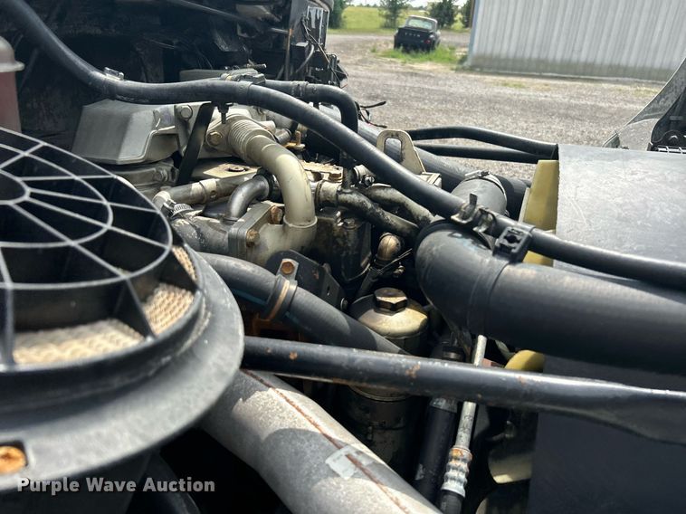 image for item LV9059 2007 Freightliner Business Class M2  crane truck