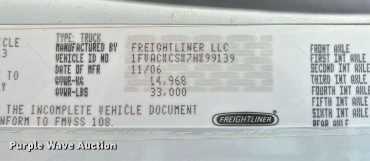 image for item LV9059 2007 Freightliner Business Class M2  crane truck