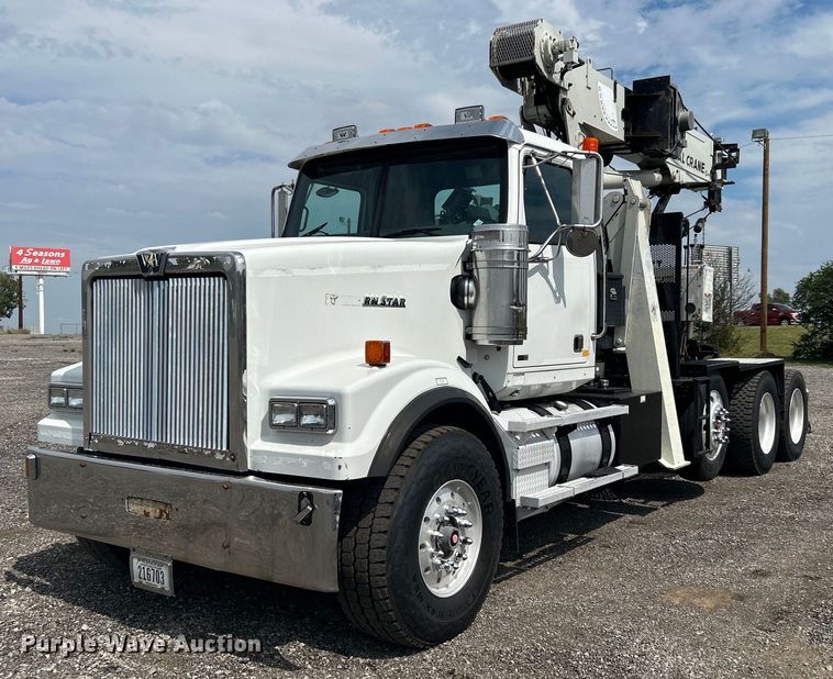 image for item LV9061 2011 Western Star 4900FA  crane truck