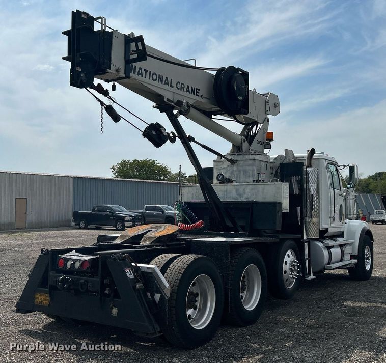 image for item LV9061 2011 Western Star 4900FA  crane truck