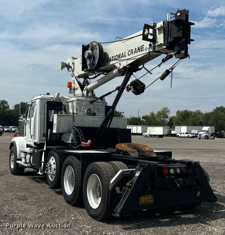 image for item LV9061 2011 Western Star 4900FA  crane truck