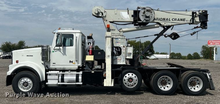 image for item LV9061 2011 Western Star 4900FA  crane truck