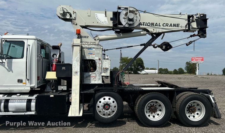 image for item LV9061 2011 Western Star 4900FA  crane truck