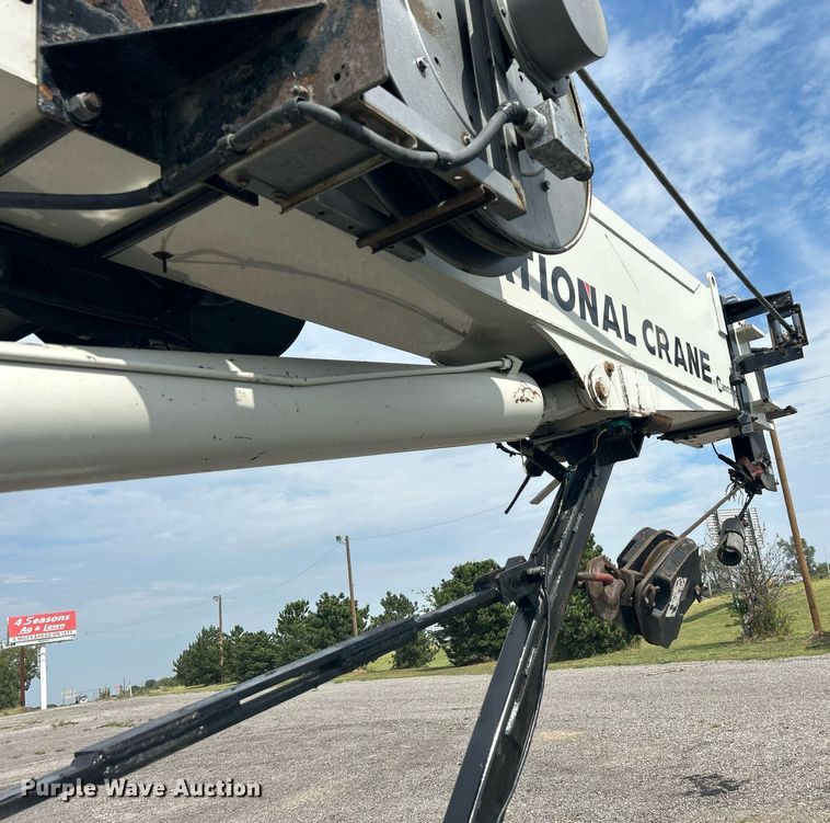 image for item LV9061 2011 Western Star 4900FA  crane truck