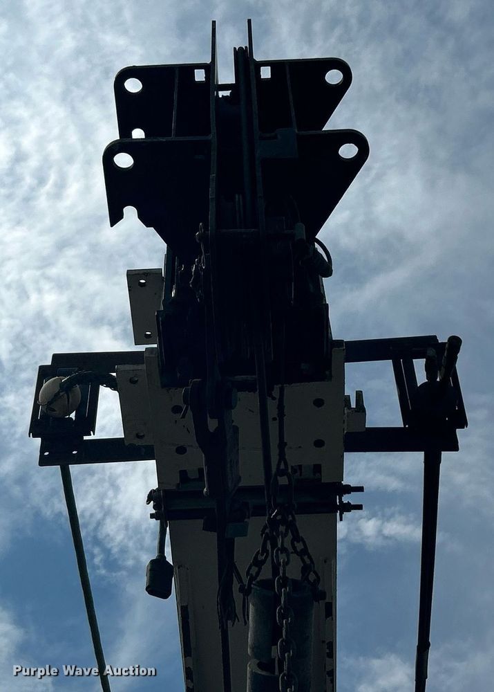 image for item LV9061 2011 Western Star 4900FA  crane truck