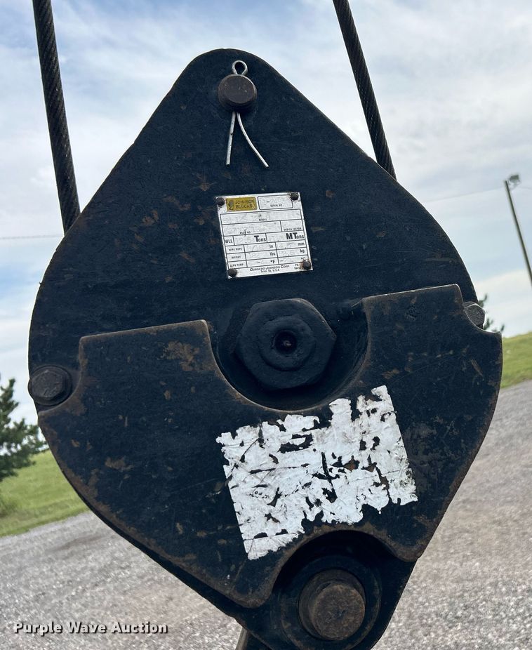 image for item LV9061 2011 Western Star 4900FA  crane truck