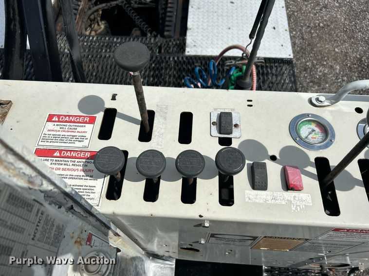 image for item LV9061 2011 Western Star 4900FA  crane truck