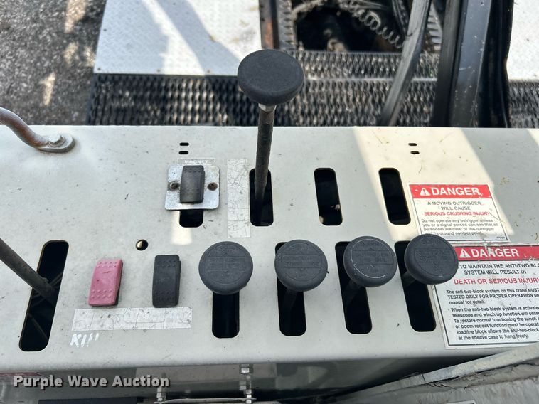 image for item LV9061 2011 Western Star 4900FA  crane truck