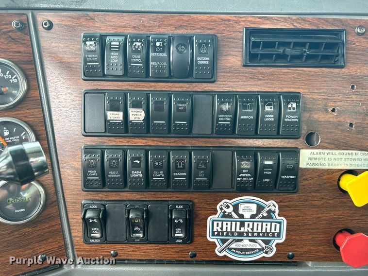 image for item LV9061 2011 Western Star 4900FA  crane truck