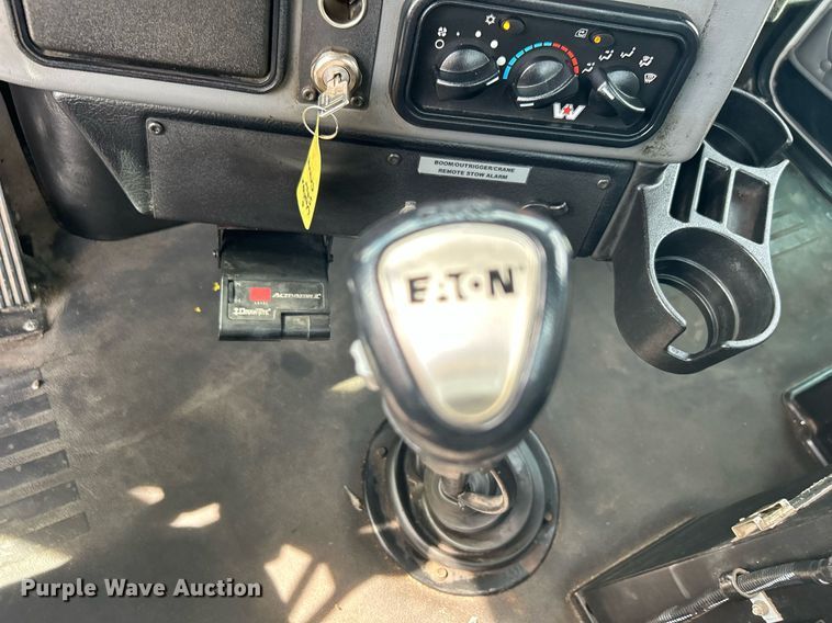 image for item LV9061 2011 Western Star 4900FA  crane truck