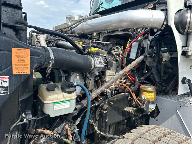 image for item LV9061 2011 Western Star 4900FA  crane truck