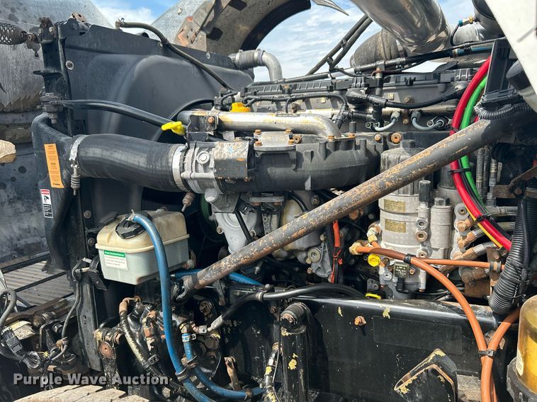 image for item LV9061 2011 Western Star 4900FA  crane truck