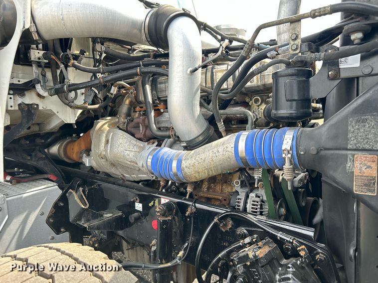 image for item LV9061 2011 Western Star 4900FA  crane truck