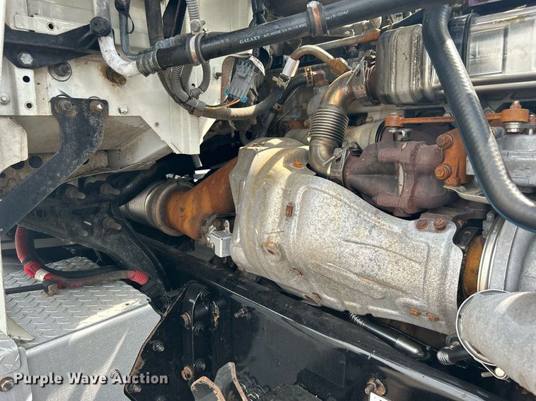 image for item LV9061 2011 Western Star 4900FA  crane truck