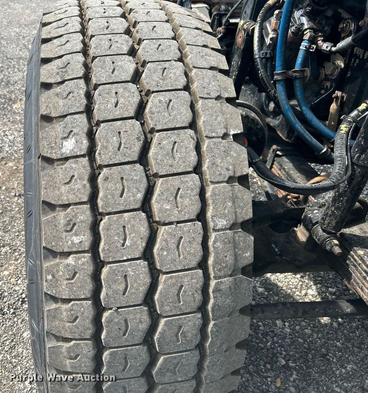 image for item LV9061 2011 Western Star 4900FA  crane truck