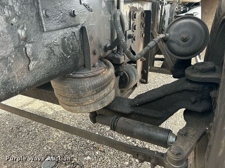 image for item LV9061 2011 Western Star 4900FA  crane truck