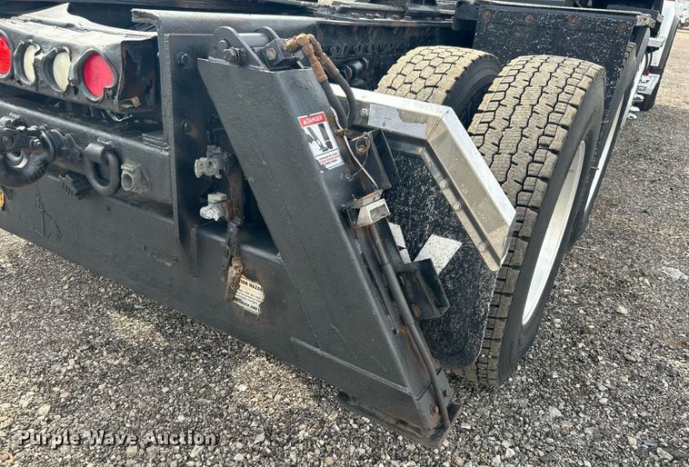 image for item LV9061 2011 Western Star 4900FA  crane truck