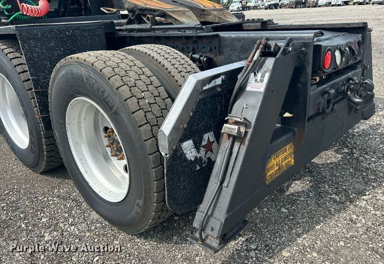 image for item LV9061 2011 Western Star 4900FA  crane truck