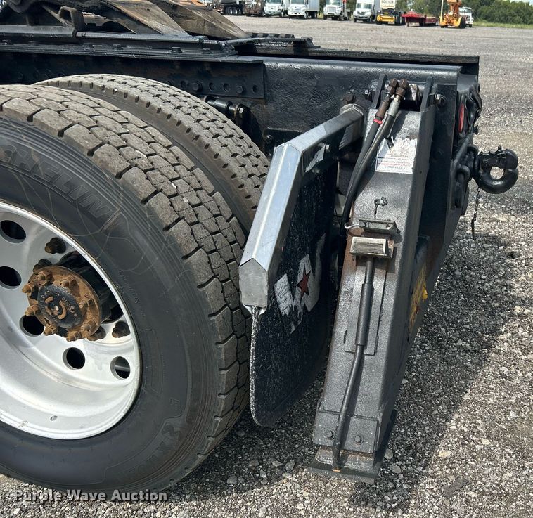 image for item LV9061 2011 Western Star 4900FA  crane truck