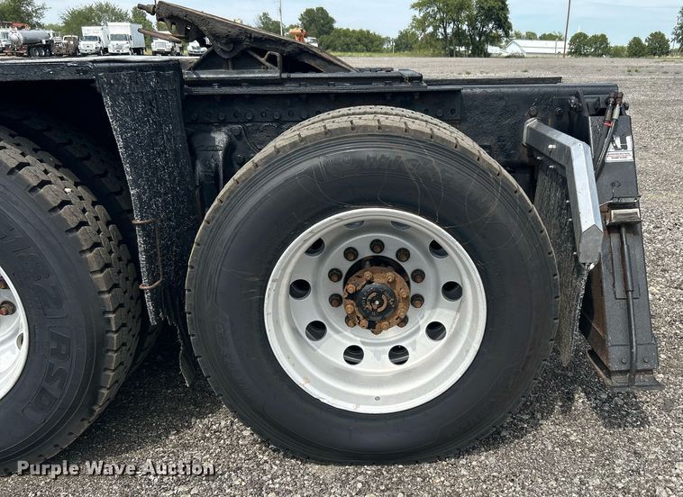 image for item LV9061 2011 Western Star 4900FA  crane truck