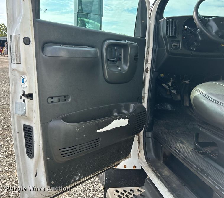 image for item LV9069 2008 Chevrolet C4500  utility / service truck