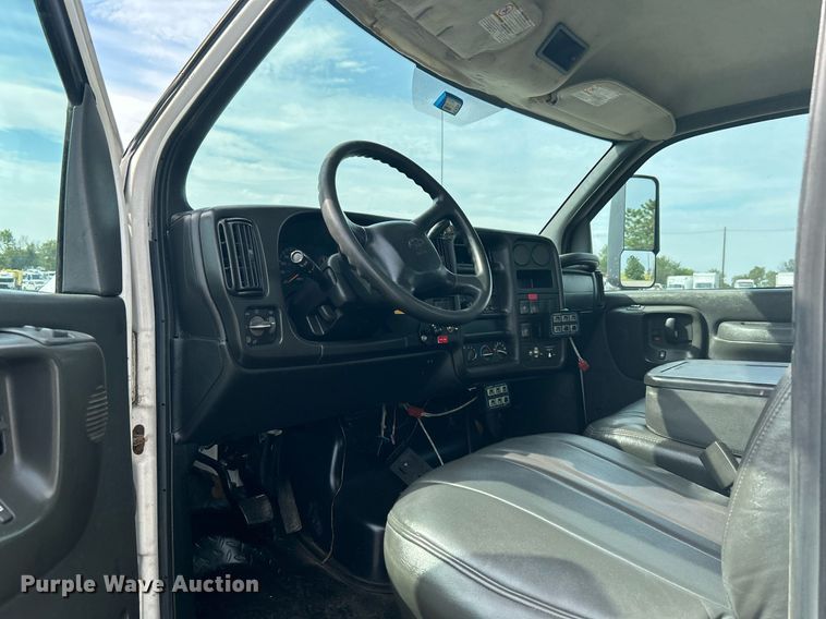 image for item LV9069 2008 Chevrolet C4500  utility / service truck