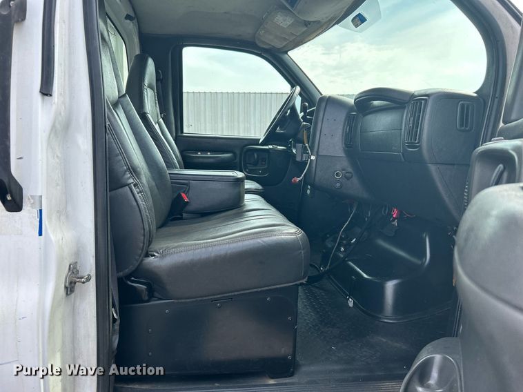 image for item LV9069 2008 Chevrolet C4500  utility / service truck