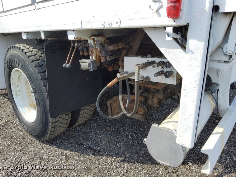 image for item LV9070 2009 International 7300  railroad service truck