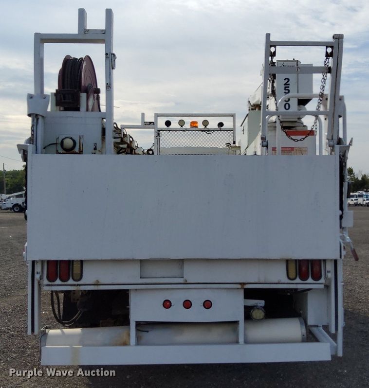 image for item LV9070 2009 International 7300  railroad service truck