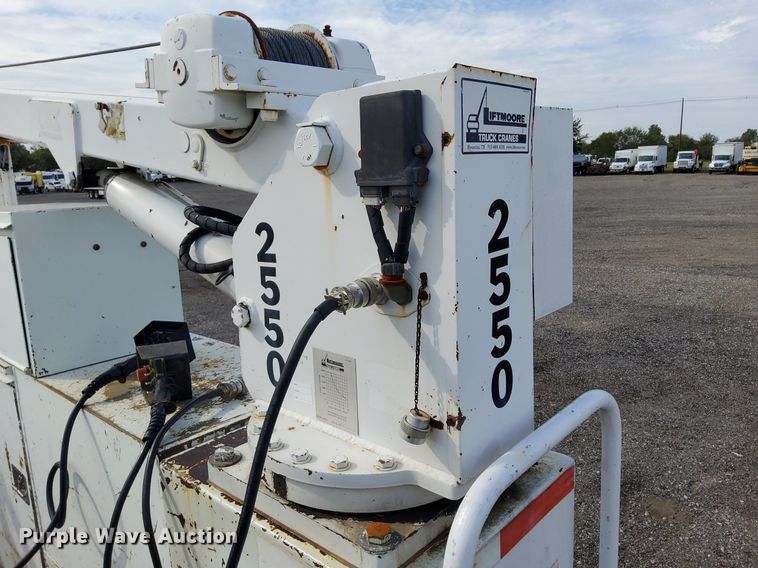 image for item LV9070 2009 International 7300  railroad service truck