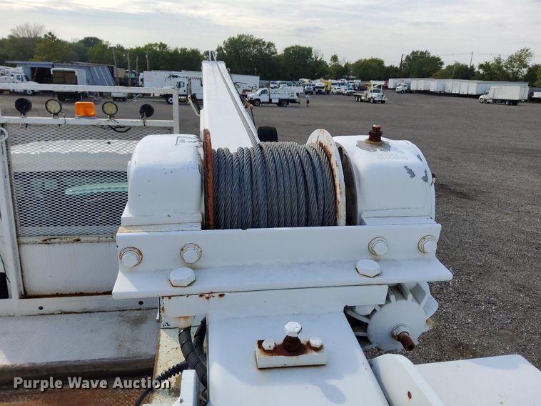 image for item LV9070 2009 International 7300  railroad service truck