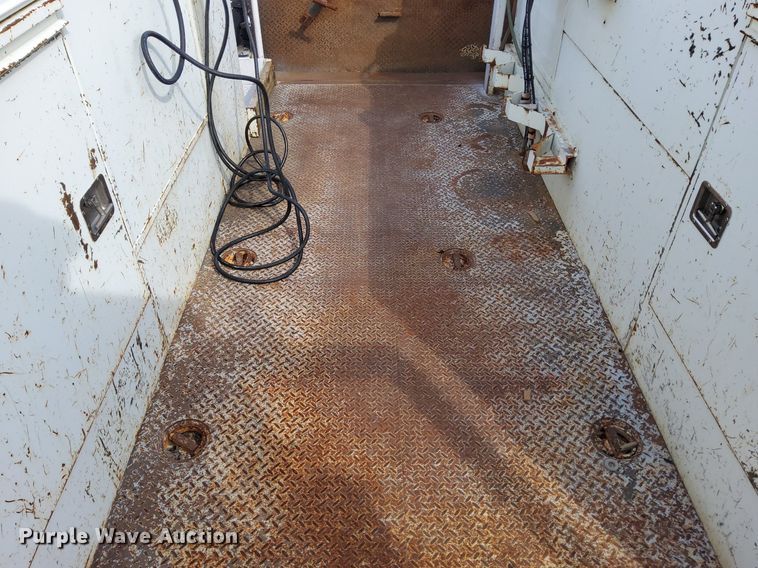 image for item LV9070 2009 International 7300  railroad service truck