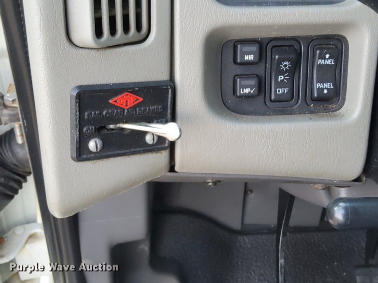 image for item LV9070 2009 International 7300  railroad service truck