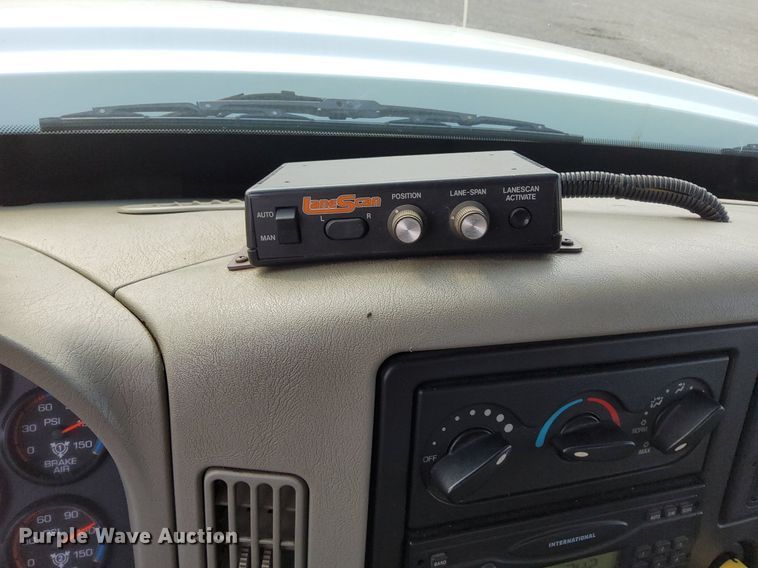 image for item LV9070 2009 International 7300  railroad service truck