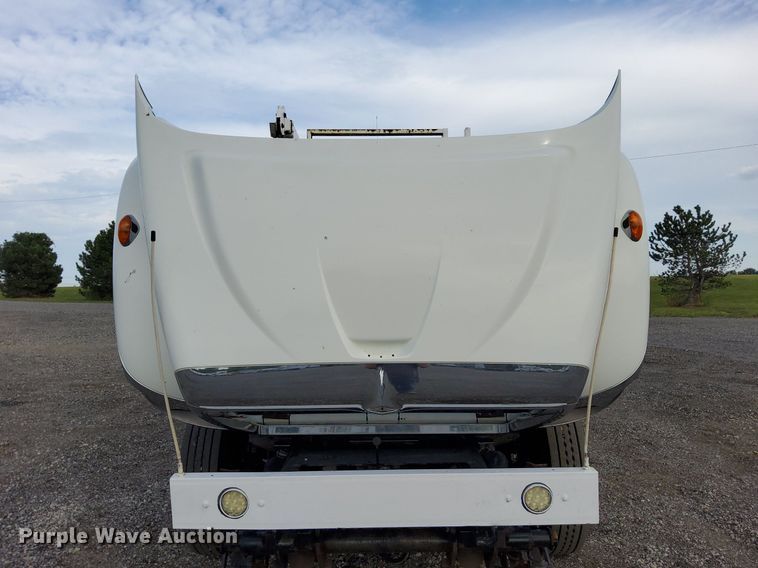 image for item LV9070 2009 International 7300  railroad service truck